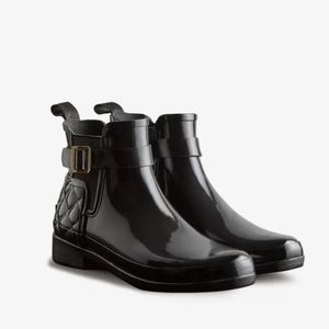 New Hunter Women's Refined Slim Fit Quilted Gloss Chelsea Boots
